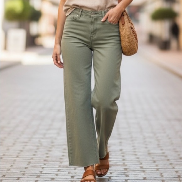 NWT Vervet Blue Olivia Wide Leg Sage Green Wide-Leg Pants Size 31 - Picture 1 of 12